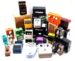 Pédales diverses pour instruments-guit/basse