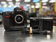 Body Caméra Nikon D3 12.1mp avec Batterie et Chargeur
