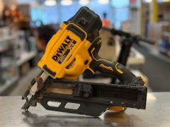 Cloueuse à Charpente Dewalt DCN930 20V 30GA Brushless